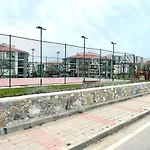 Theos 23 Family For Families Only Apartment *