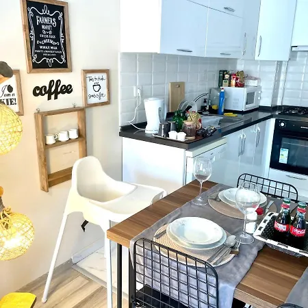 Apartament Theos 23 *