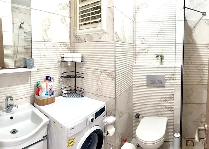 Theos 23 Family For Families Only Kusadası